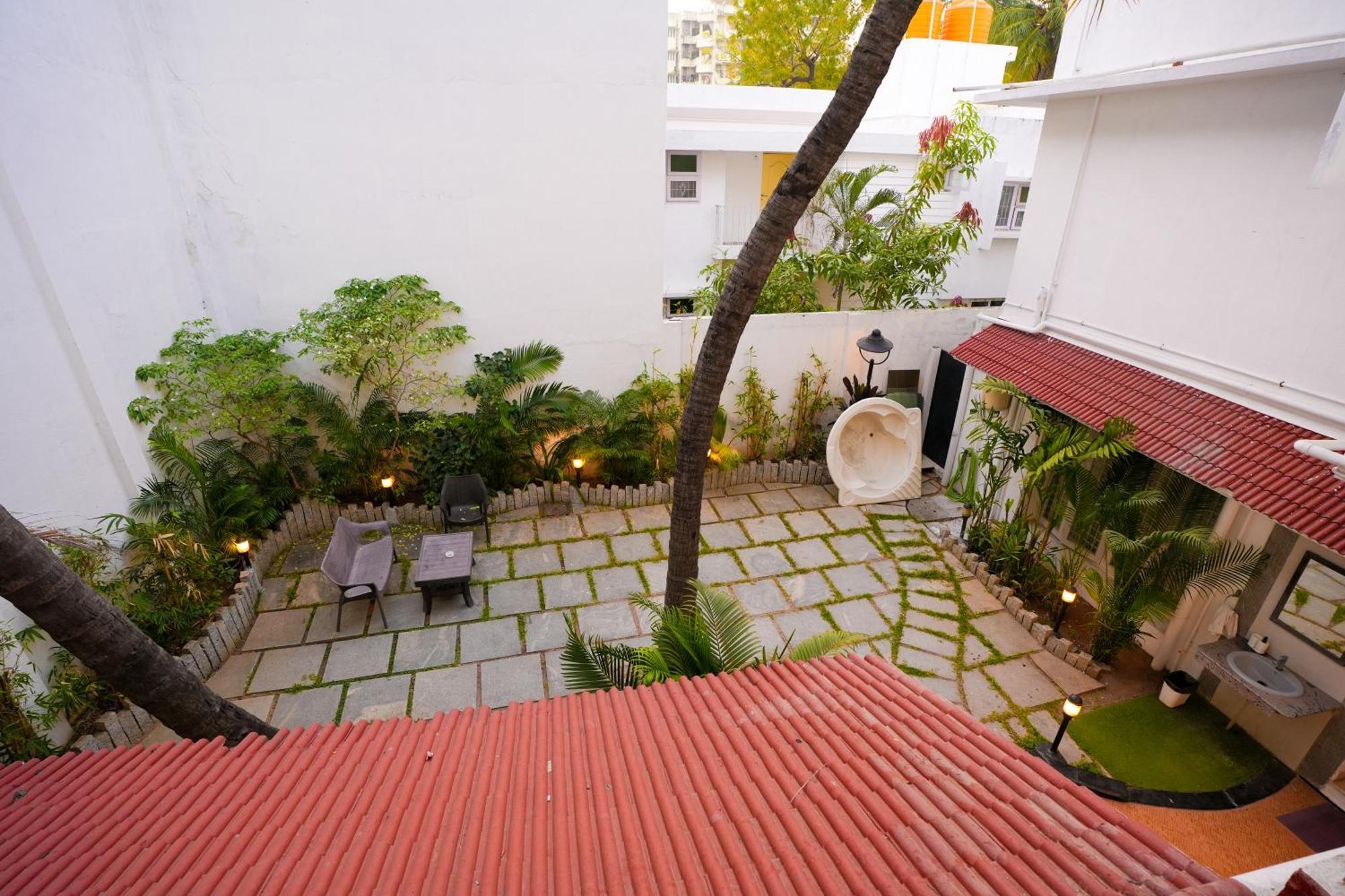 Avenue 11 Boutique Residences, Poes Garden Ченай Екстериор снимка