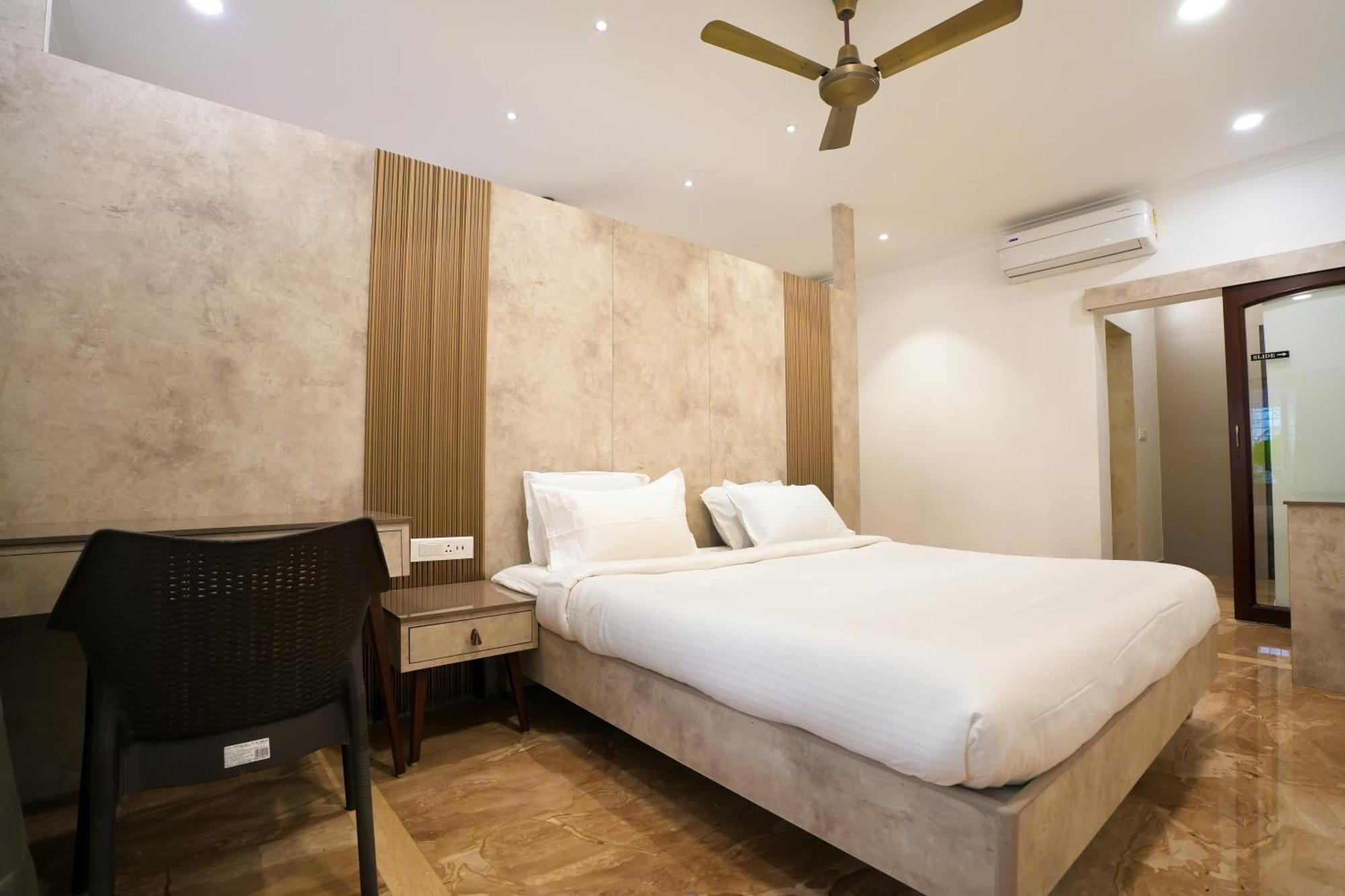 Avenue 11 Boutique Residences, Poes Garden Ченай Екстериор снимка