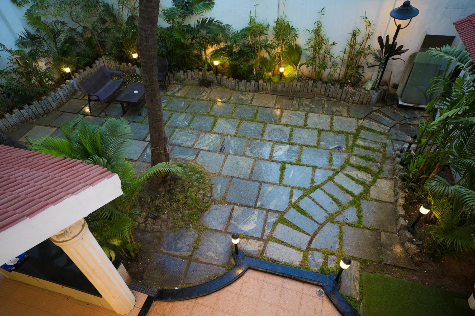 Avenue 11 Boutique Residences, Poes Garden Ченай Екстериор снимка